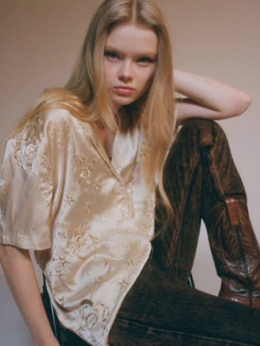 Urban Outfitters UO Leo Souvenir Button-Down Top | XS | Like New